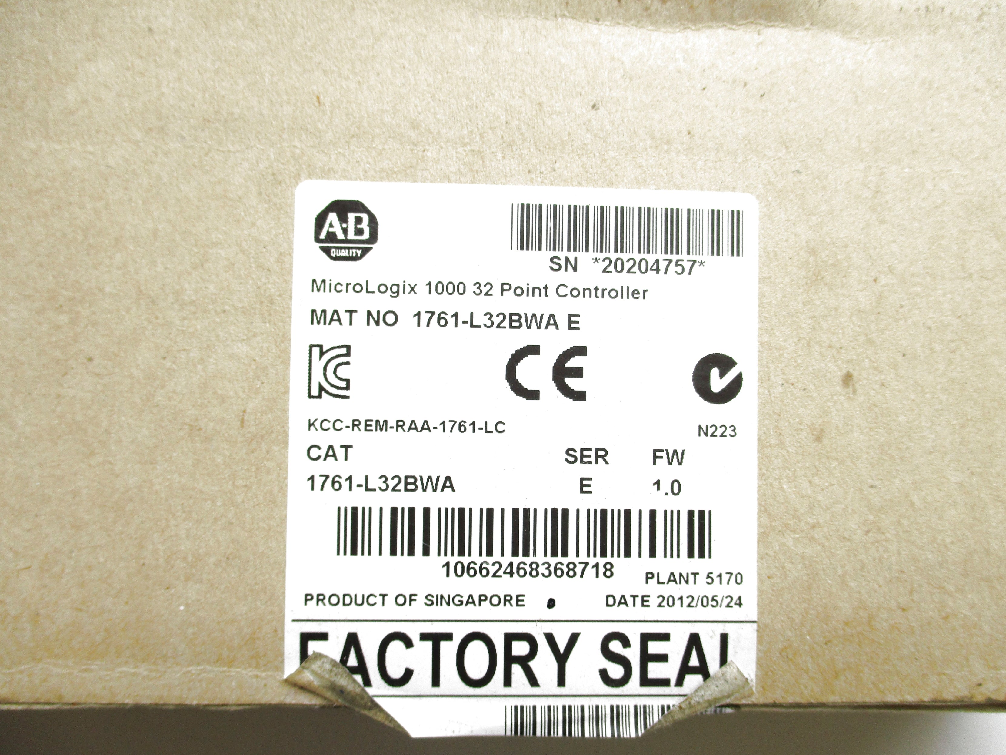 ALLEN BRADLEY 1761-L32BWA SER. E F/W 1.0 24VDC NSMP