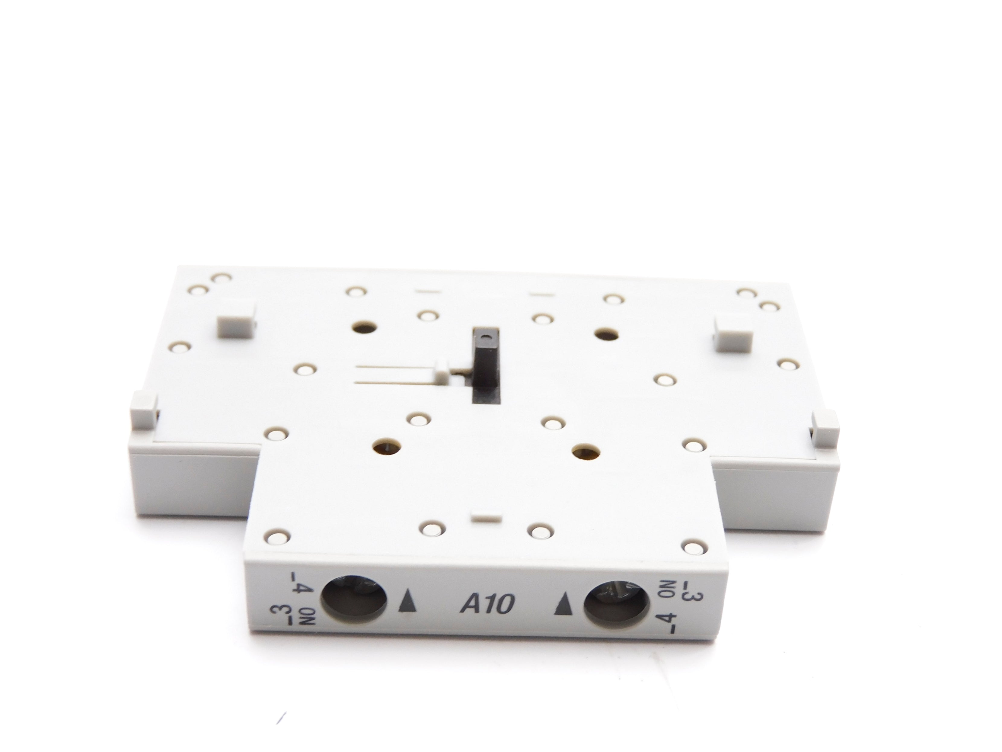 ALLEN BRADLEY 100-SA10 SER. B 600V 10A (BR/WH) NSMP