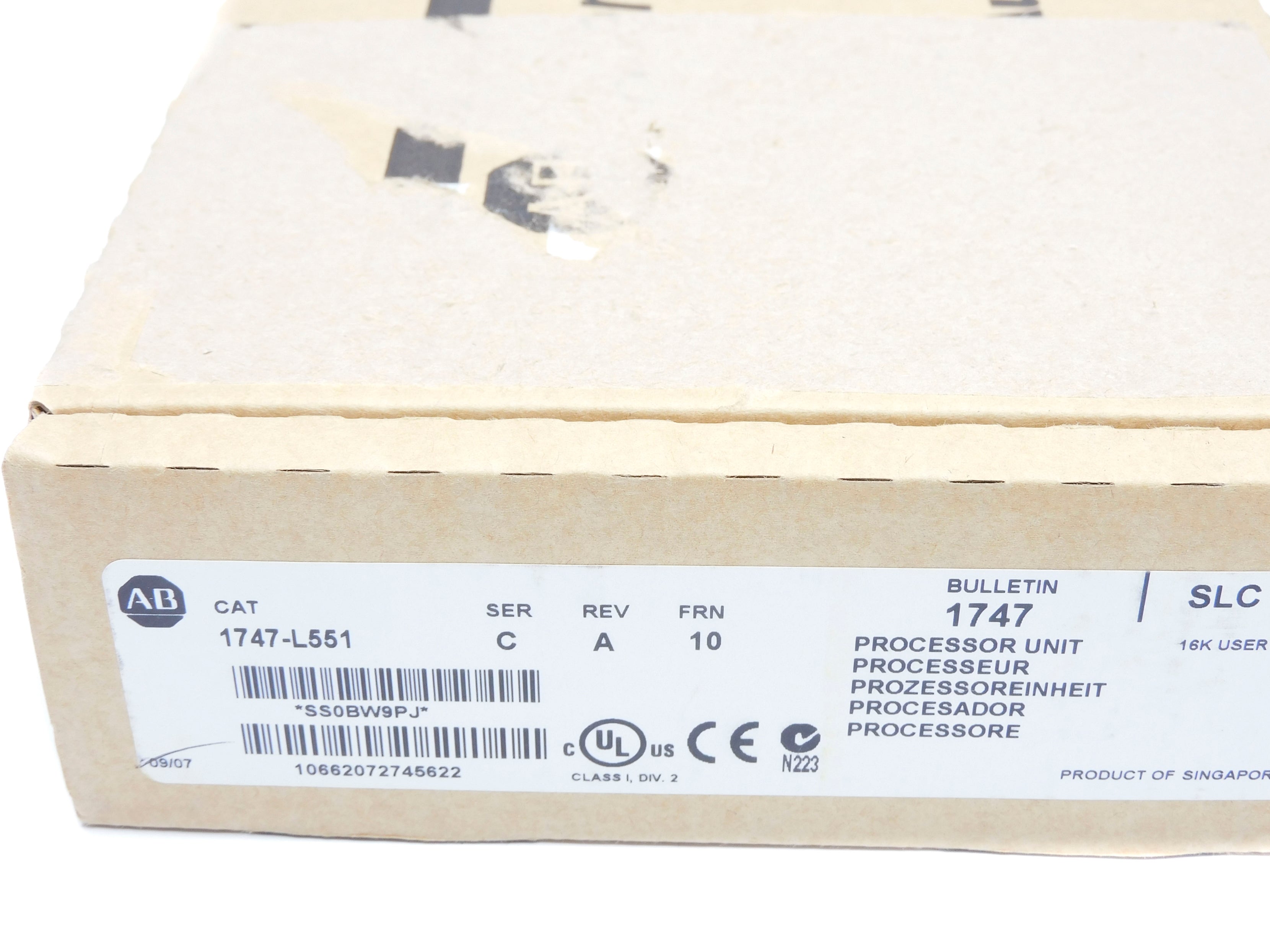 ALLEN BRADLEY 1747-L551 SER. C F/W 10 24VDC 1A NSMP