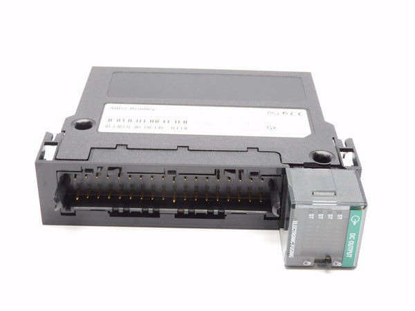 ALLEN BRADLEY 1756-OV32E SER. A F/W 3.2 NSMP