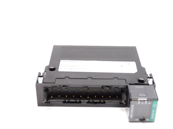 ALLEN BRADLEY 1756-OB16E SER. A F/W 3.004 NSMP