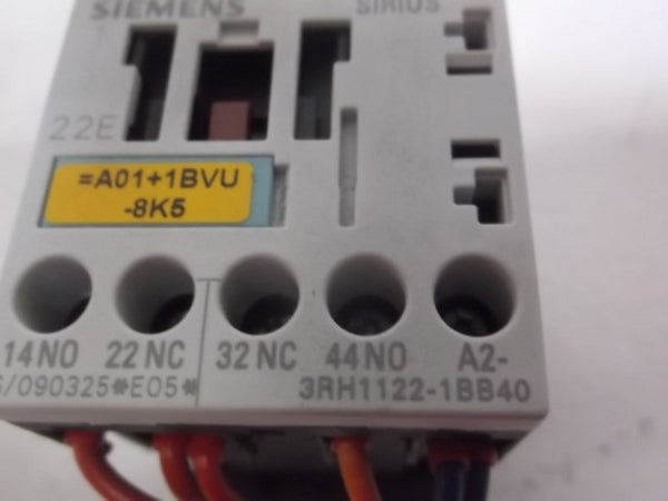 SIEMENS 3RH1122-1BB40 CONTROL RELAY  UNMP