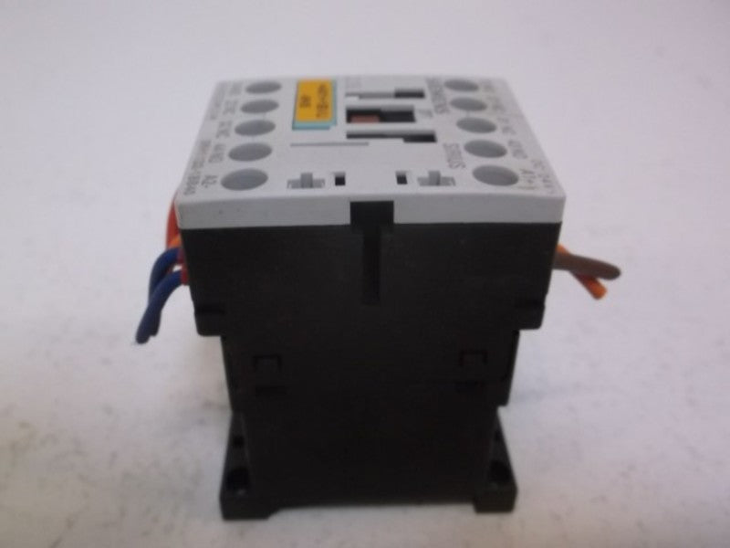 SIEMENS 3RH1122-1BB40 CONTROL RELAY  UNMP