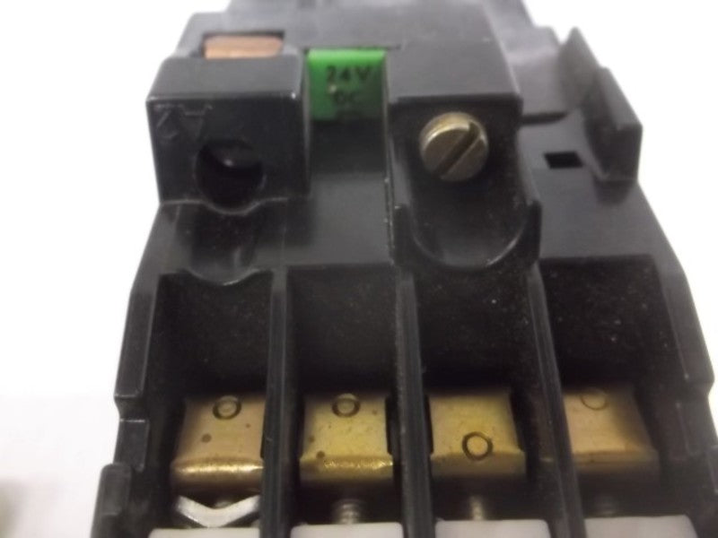 SIEMENS 3TH8031-0B RELAY 16AMP 4POLE 24VDC  UNMP