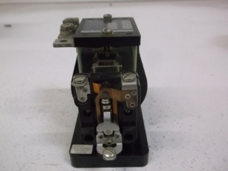 ALLEN BRADLEY 809-A06E SER. A  INSTANTANEOUS TRIP RELAY  UNMP