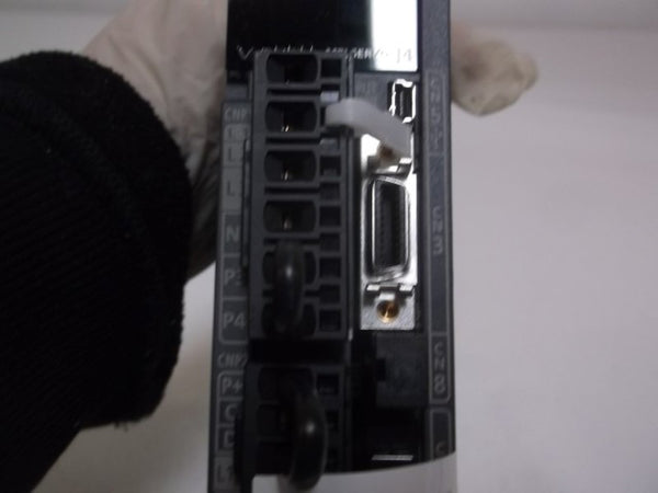 MITSUBISHI MR-J4-10B 100W 200V  NSNP
