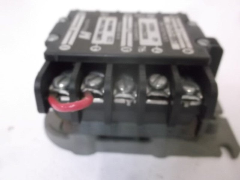 MAGNETEK 1500-G-L1-S3 LIQUID LEVEL CONTROL RELAY  NSNP