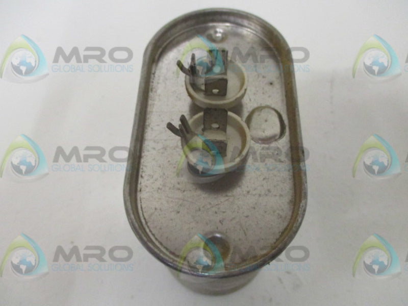 AEROVOX Z94P3048M21 CAPACITOR  UNMP