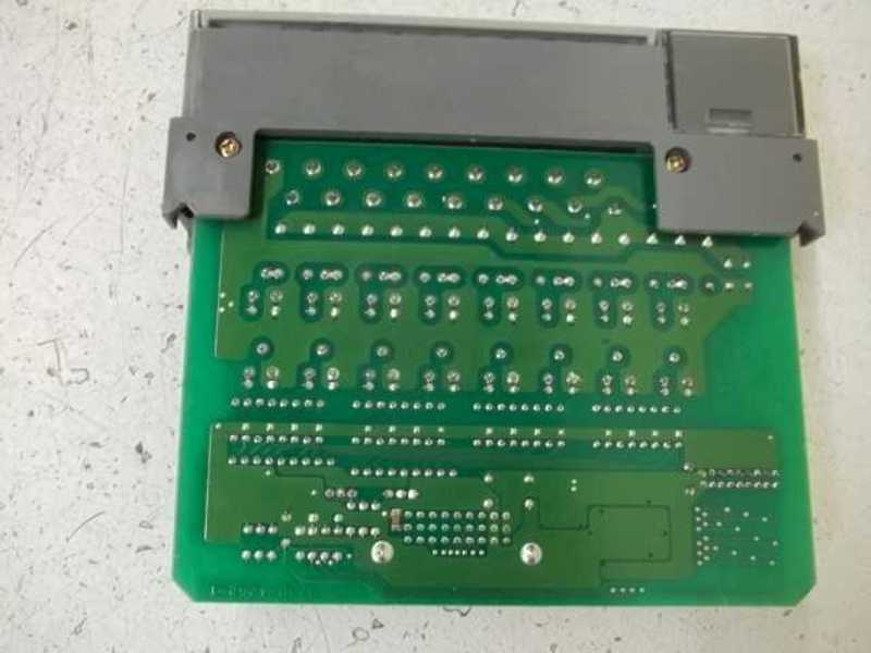 ALLEN BRADLEY 1746-OV16 SER. A  UNMP