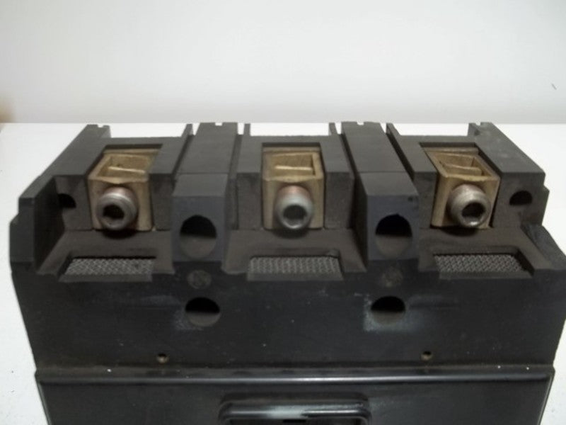 GENERAL ELECTRIC TJ236M3225 CIRCUIT BREAKER 225 AMP  UNMP