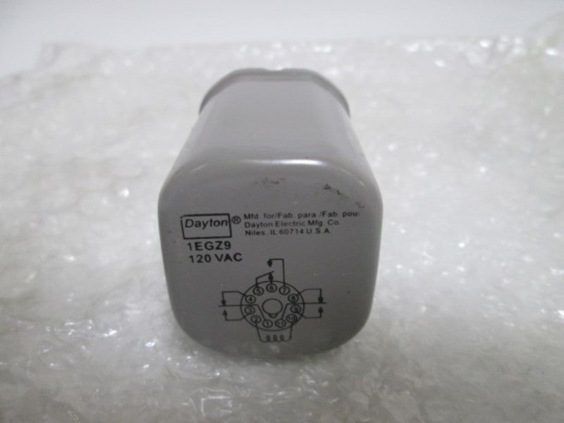 DAYTON 1EGZ9 RELAY 12AMP 120VAC  NSMP