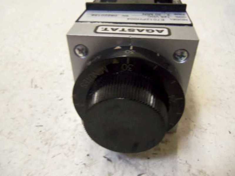 AGASTAT E7012PH004 TIMING RELAY 3-30 MIN  NSNP