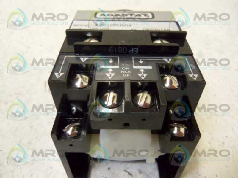 AGASTAT E7012PH004 TIMING RELAY 3-30 MIN  NSNP