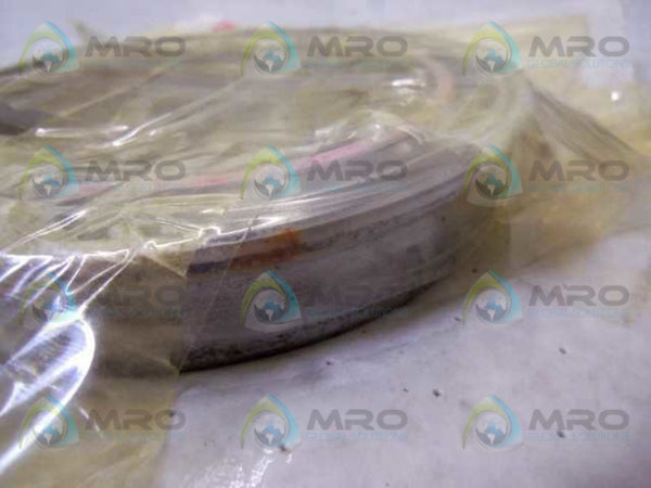 8D093014 VALVE SEAT 4" x 3"  UNMP