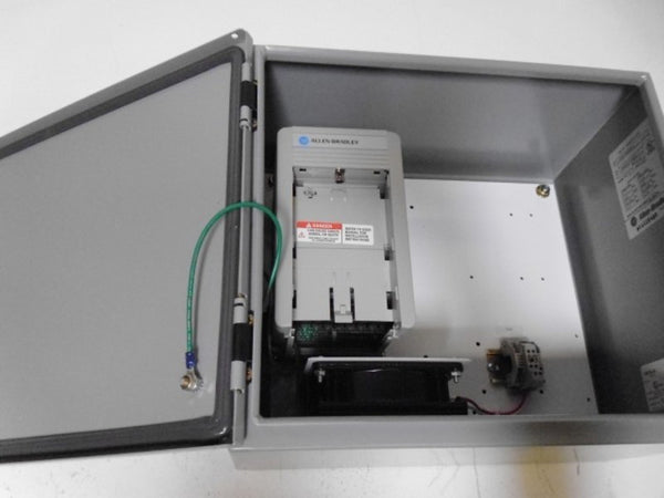 ALLEN BRADLEY 1305-AA04AC AC DRIVE 1HP 4.5A  NSMP