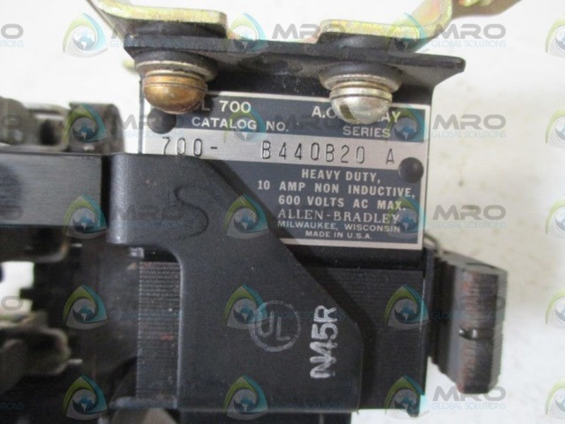 ALLEN BRADLEY 700-B440B020 SER.A AC RELAY  UNMP
