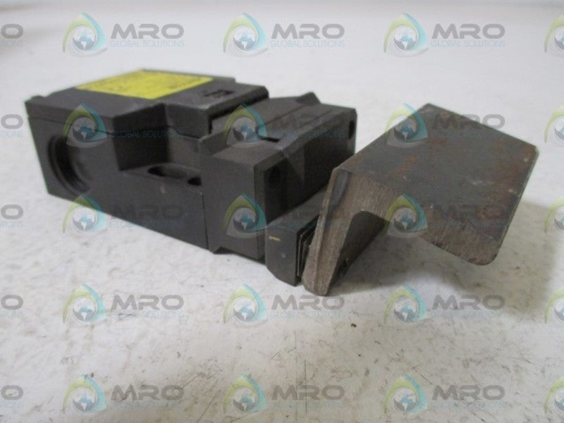 JOKAB JSNY5B SAFETY RELAY  UNMP