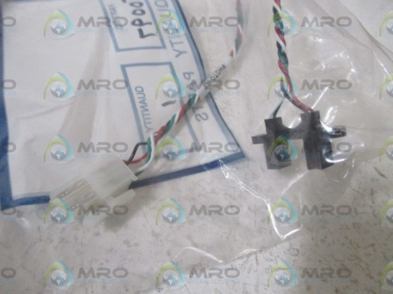 50097 PHOTO INT. (10-4982A-B)  NSNP IN A BAG