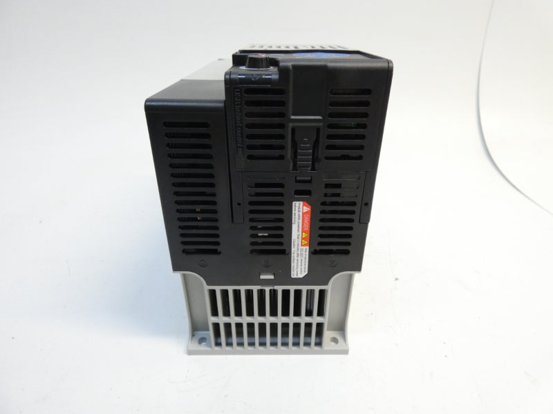 ALLEN BRADLEY 25B-E012N104 SER. A F/W 7.001 391-660V 12.0A NSMP