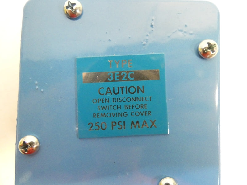 WARRICK CONTROLS 3E2C 250PSI NSNP