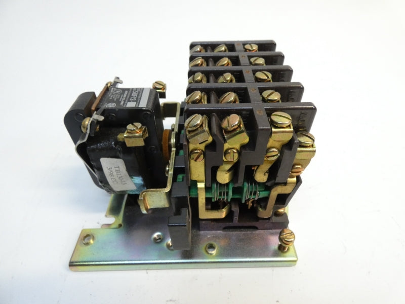 JOSLYN CLARK 5UF12 90-110/110-120V (AS PICTURED) NSNP