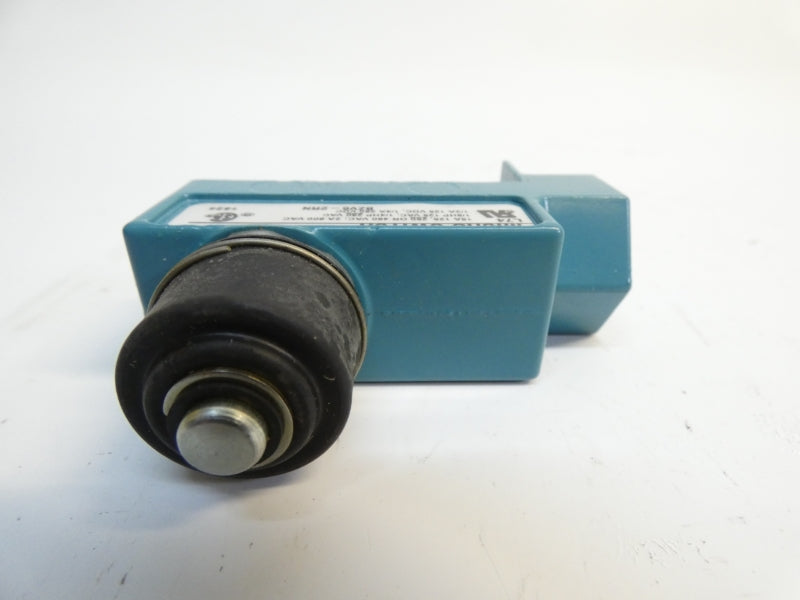 MICRO SWITCH BZV6-2RN 600VAC 15A (AS PICTURED) NSNP