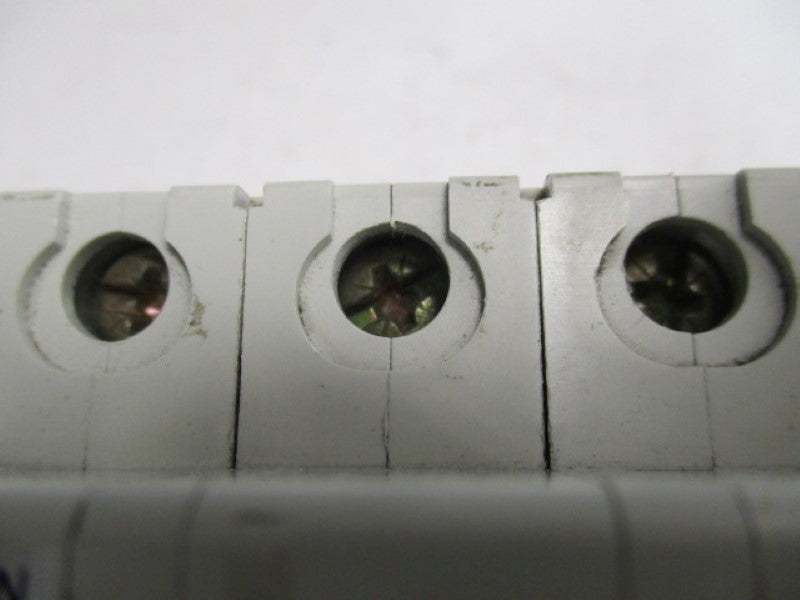 MERLIN GERIN C60N-C16 25831 CIRCUIT BREAKER 16A   UNMP