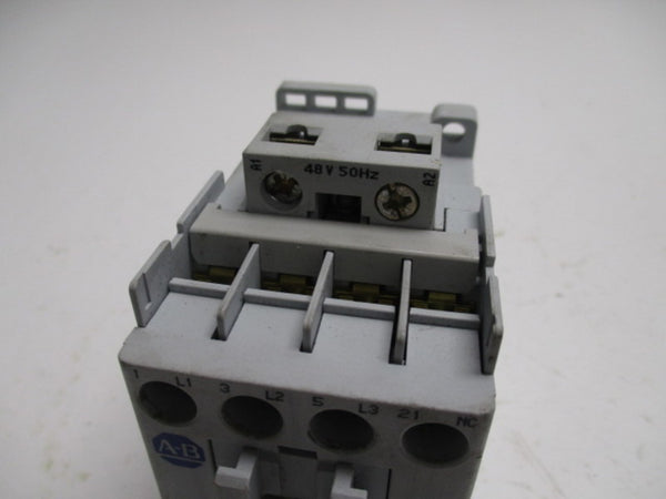 ALLEN BRADLEY 100-C12T01 SER. A  UNMP