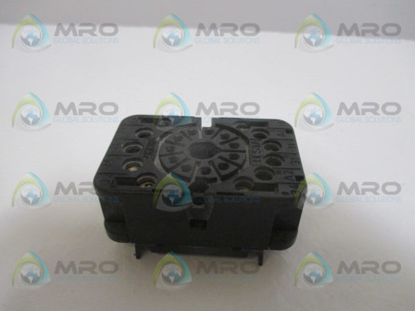 ELESTA ZRK118 RELAY BASE  UNMP