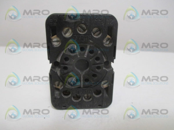 ELESTA ZRK118 RELAY BASE  UNMP
