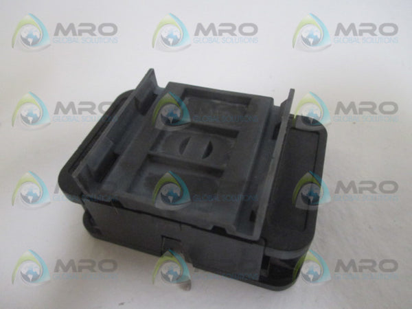 ELESTA ZRK118 RELAY BASE  UNMP