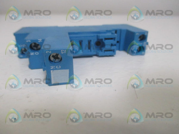 FINDER 97.01 RELAY SOCKET  UNMP
