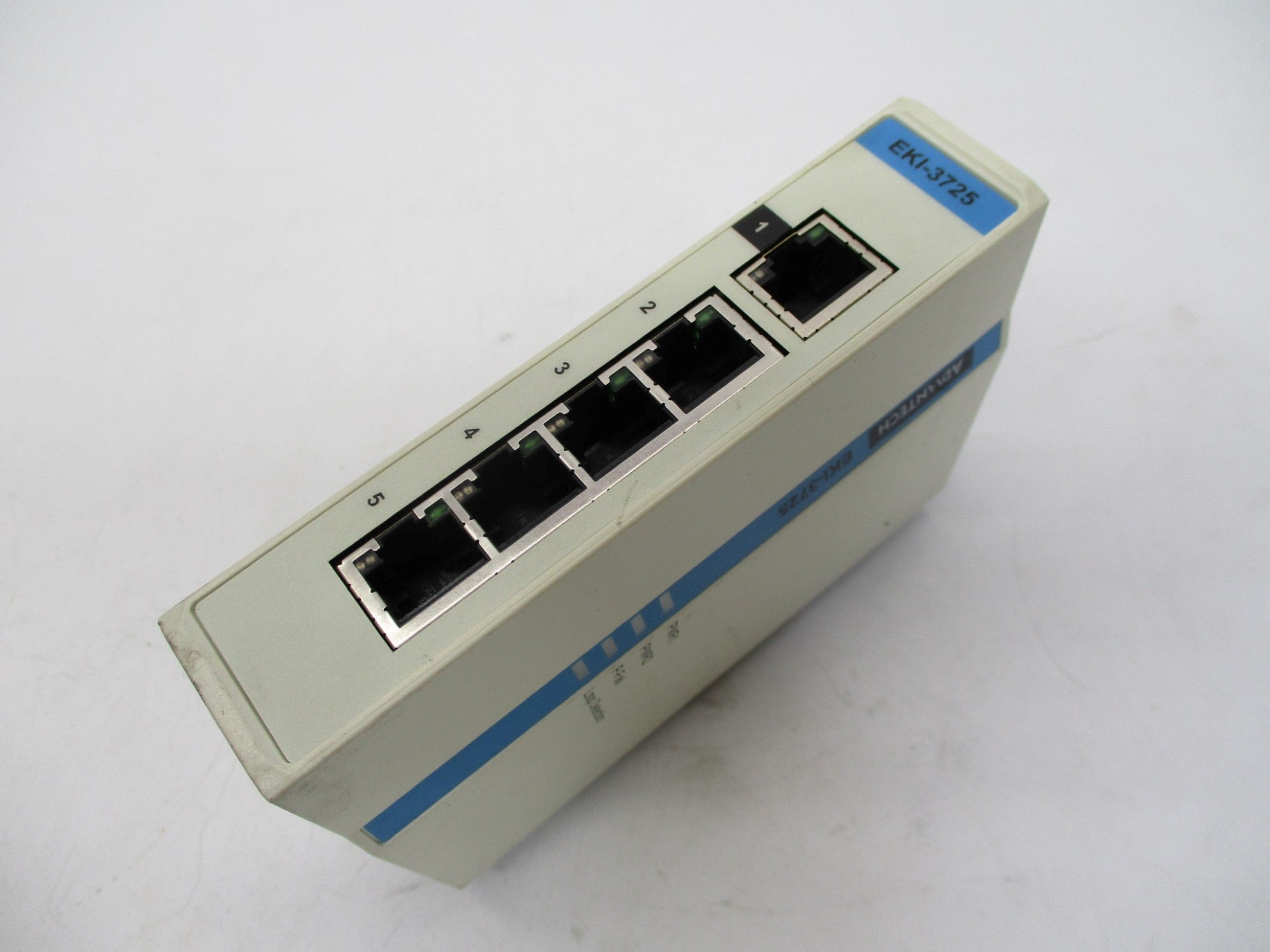 ADVANTECH EKI-3725 UNMP