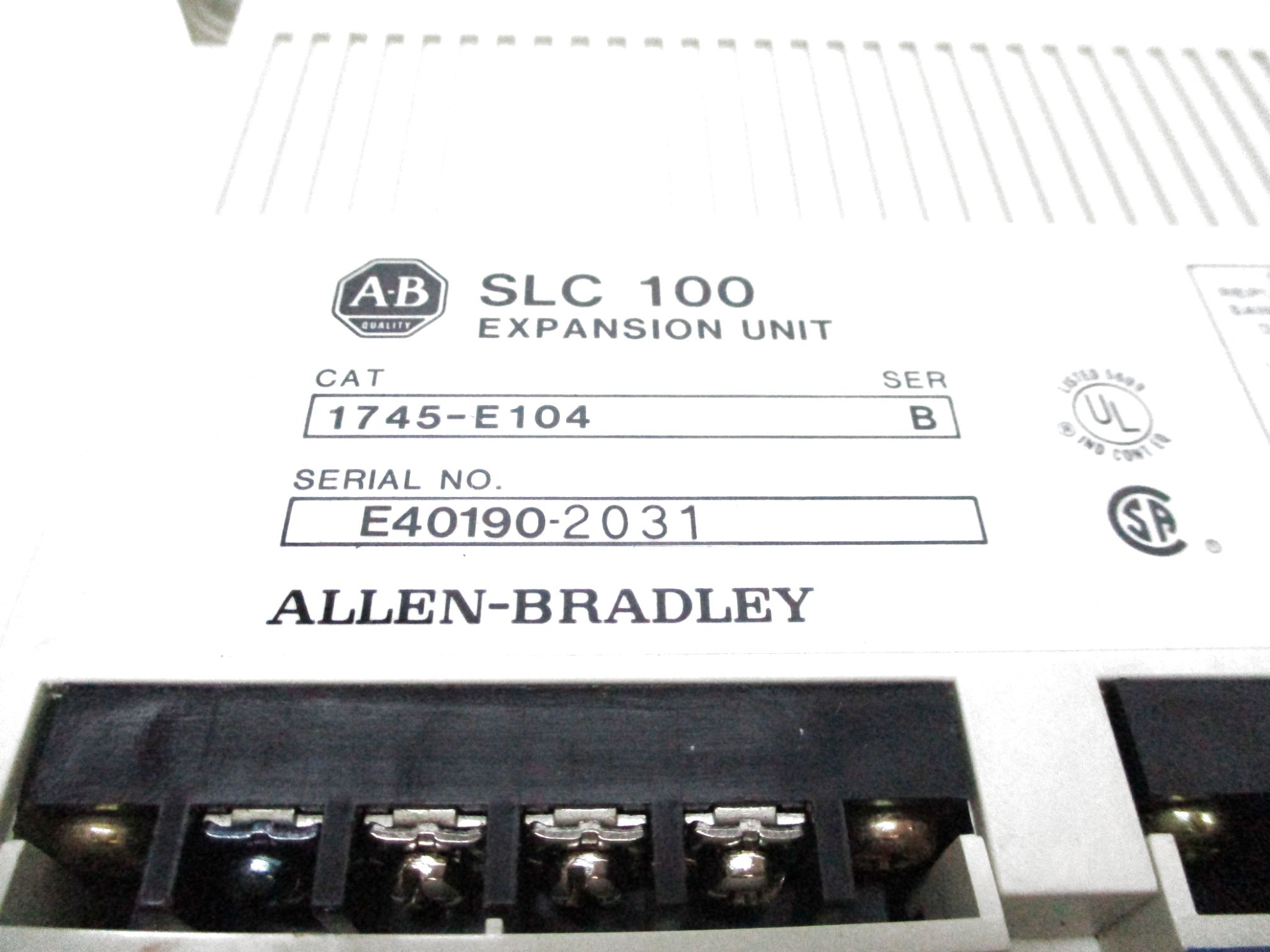 ALLEN BRADLEY 1745-E104 SER. B 10-30VAC/DC 15A UNMP