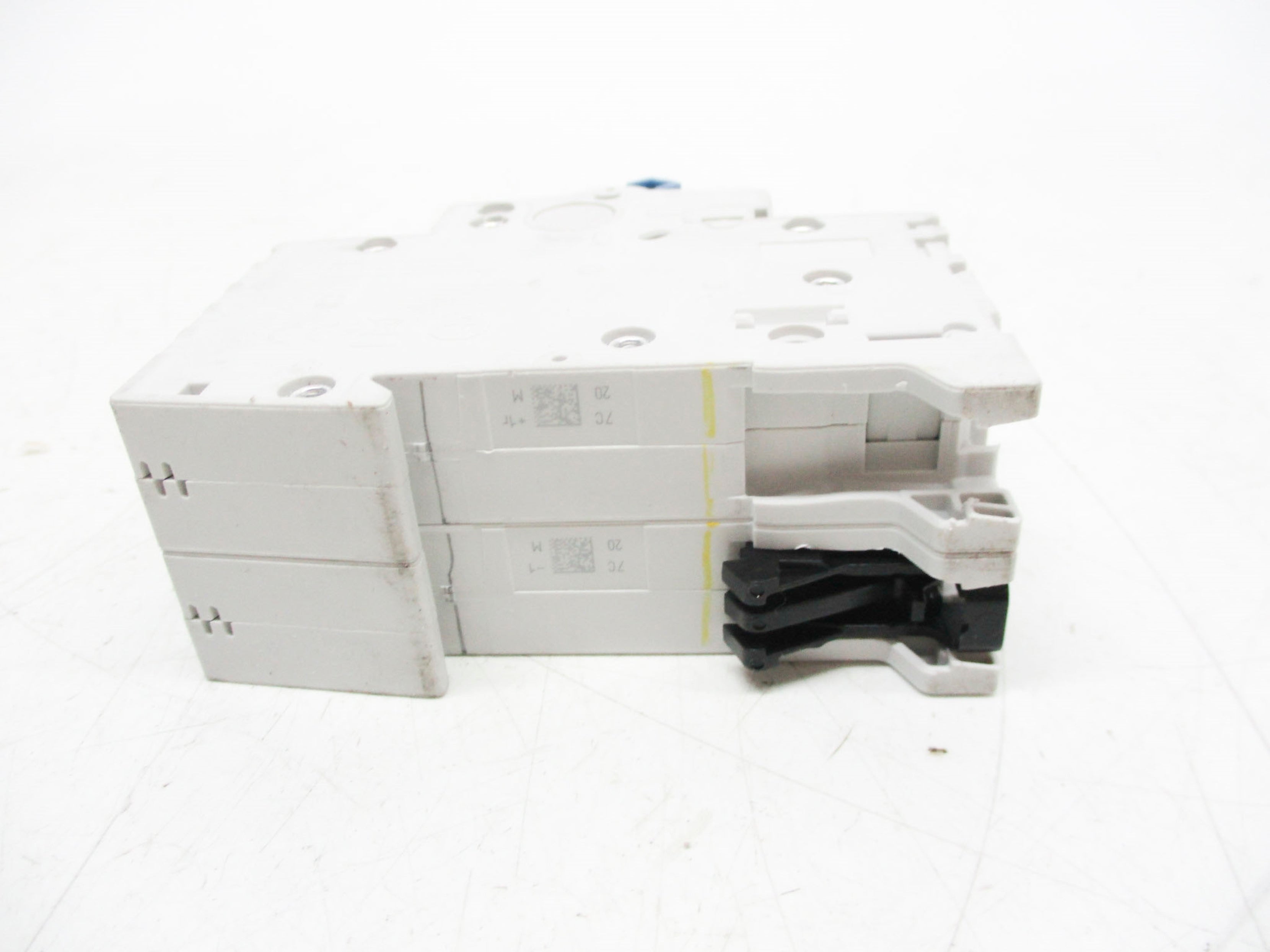 ALLEN BRADLEY 1492-D2C200 SER. D 440V 20A UNMP