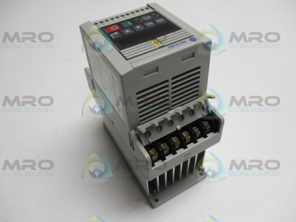ALLEN BRADLEY 160-AA04NSF1P1 SER. C SPEED CONTROLLER 0.75KW/1HP  NSNP
