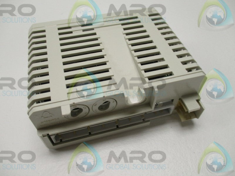 ABB DO820 3BSE008541R1  OUTPUT MODULE 24-250V NSNP