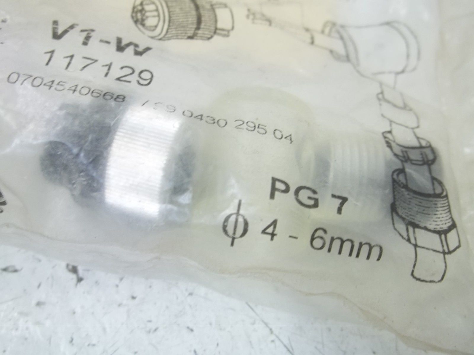 PEPPERL+FUCHS V1-M CONNECTORS NSMP