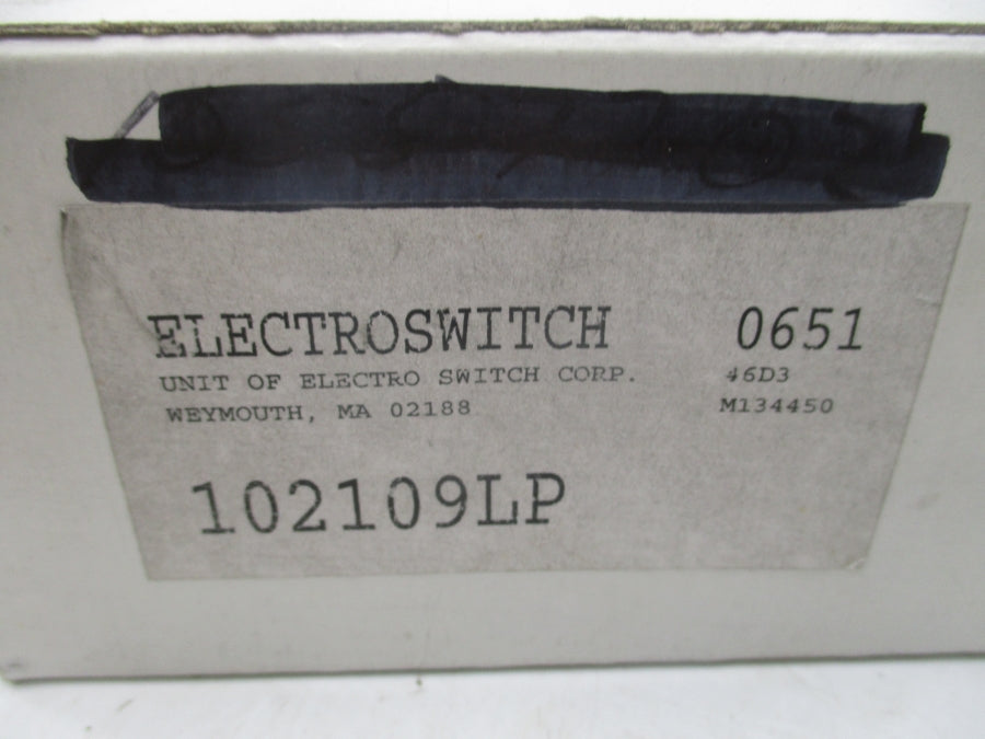 ELECTROSWITCH 102109LP SER. 102 600VAC 7-1/2A  NSMP