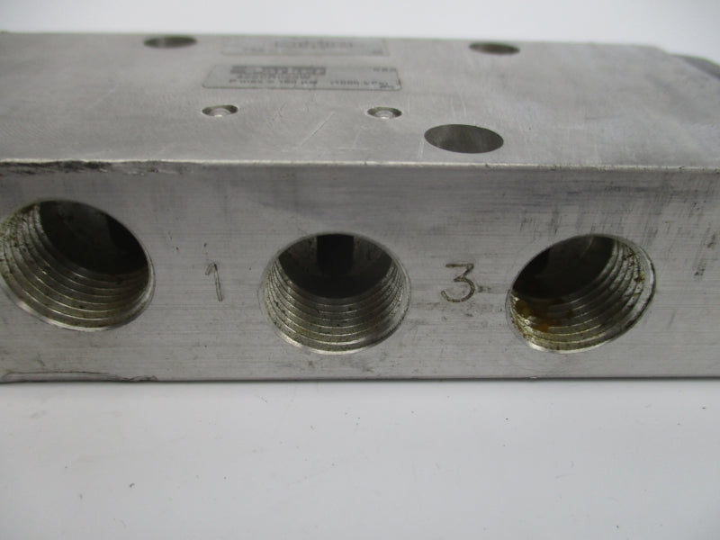 PARKER 422CR023W 150PSI (AS PICTURED) UNMP