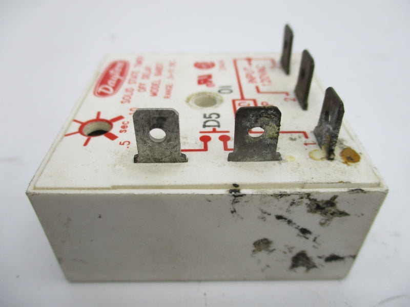 DAYTON 6A857 120VAC 1A .5-10SEC. UNMP