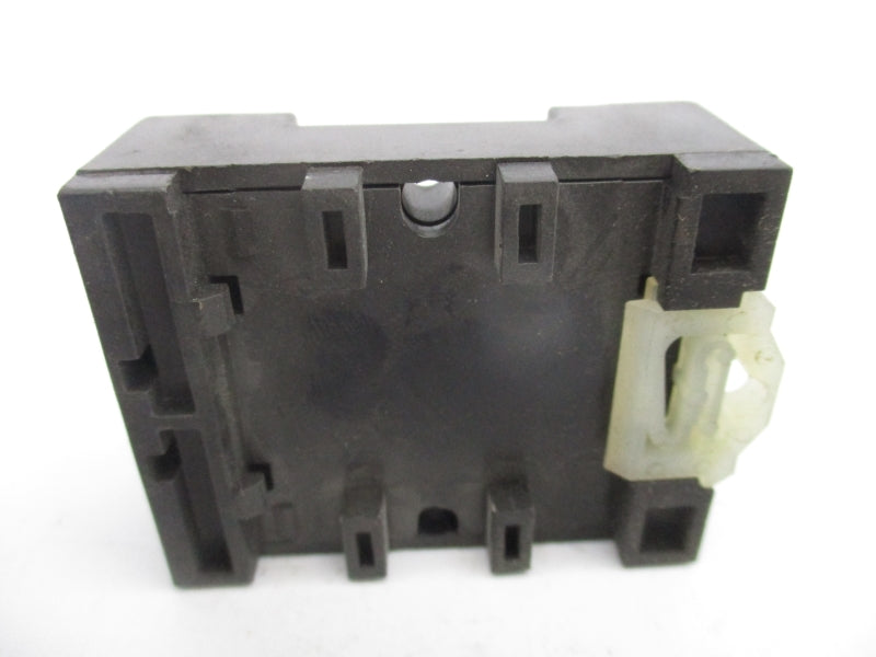 ALLEN BRADLEY 700-HN125 SER. A 300V 10A (AS PICTURED) UNMP