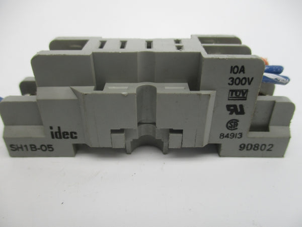 IDEC SH1B-05 300V 10A (AS PICTURED) UNMP