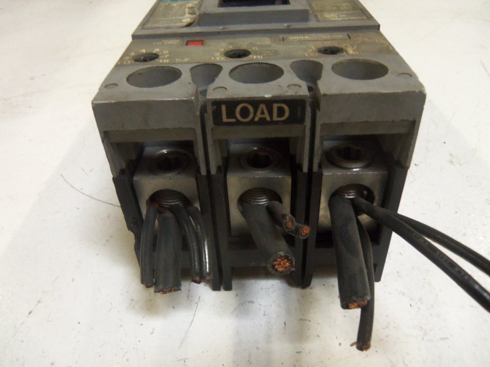 SIEMENS FD63B200 CIRCUIT BREAKER 200A UNMP