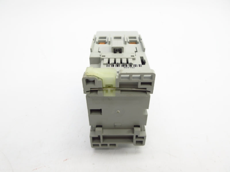 ALLEN BRADLEY 100-C30B00 SER. C 440/480V 65A UNMP