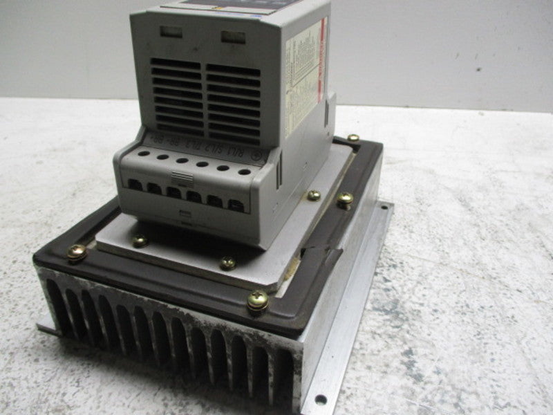 ALLEN BRADLEY 160-BA04PSF1P1 SER C F/W 7.06 SPEED CONTROLLER  UNMP