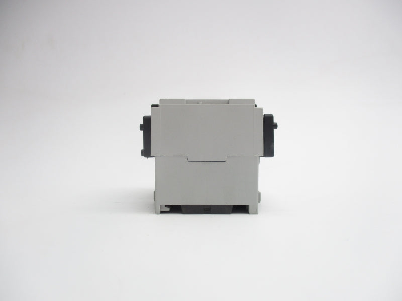 ALLEN BRADLEY 104-M09ND3 SER. A 110/120V 12A (BR/WH) NSMP