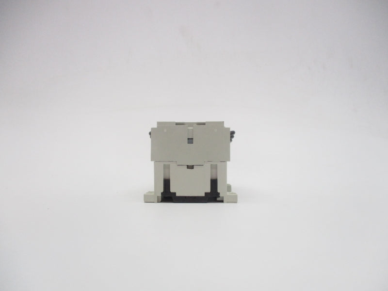 ALLEN BRADLEY 104-M09NKD3 SER. A 24VDC 12A (BR/WH) NSMP