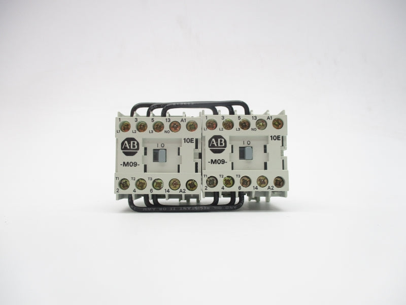 ALLEN BRADLEY 104-M09NKD3 SER. A 24VDC 12A (BR/WH) NSMP