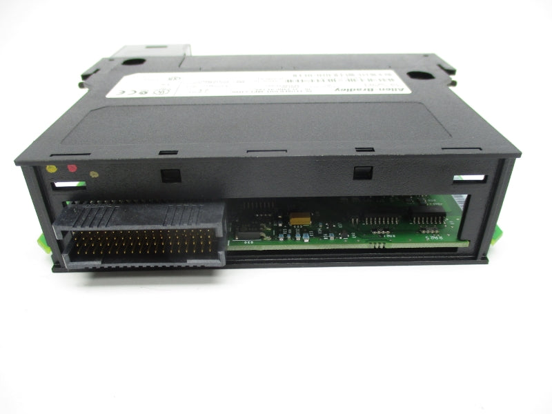 ALLEN BRADLEY 1756-OB16E SER. A F/W 2.4 10-31.2VDC NSNP